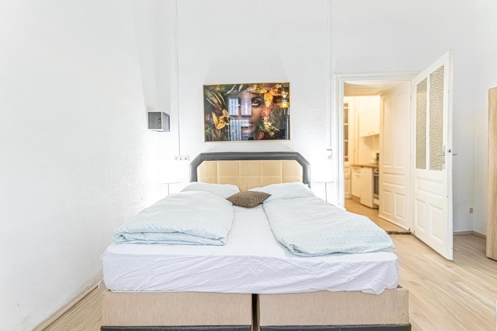 Chic Apartment- Suitable For Longstays Near Matzleinsforferplatz Vienna Luaran gambar